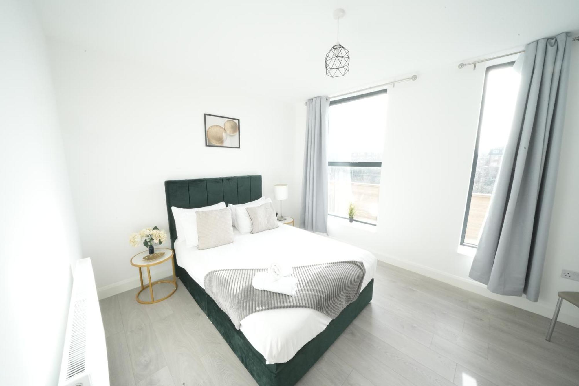 Ealing Broadway Great Stay 7-Minute Walk From The Underground Zewnętrze zdjęcie