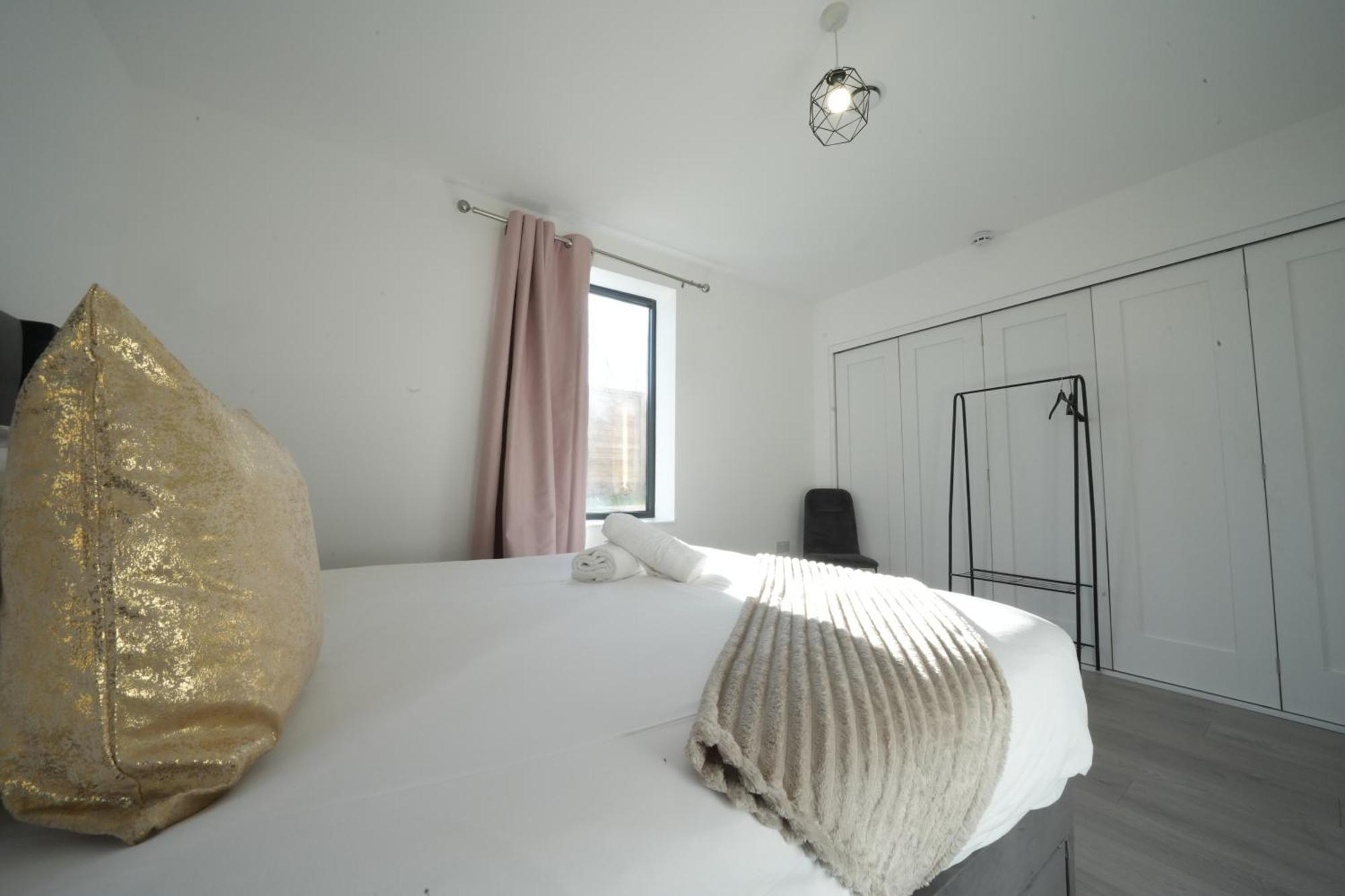 Ealing Broadway Great Stay 7-Minute Walk From The Underground Zewnętrze zdjęcie