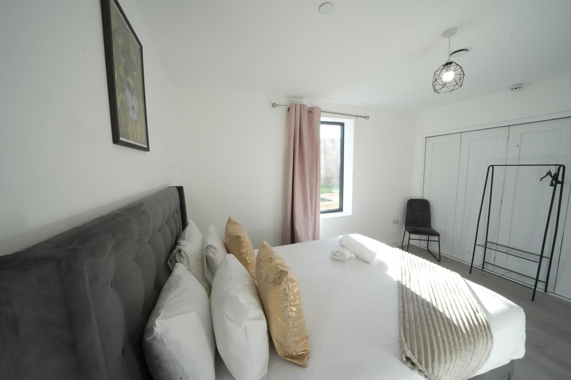 Ealing Broadway Great Stay 7-Minute Walk From The Underground Zewnętrze zdjęcie