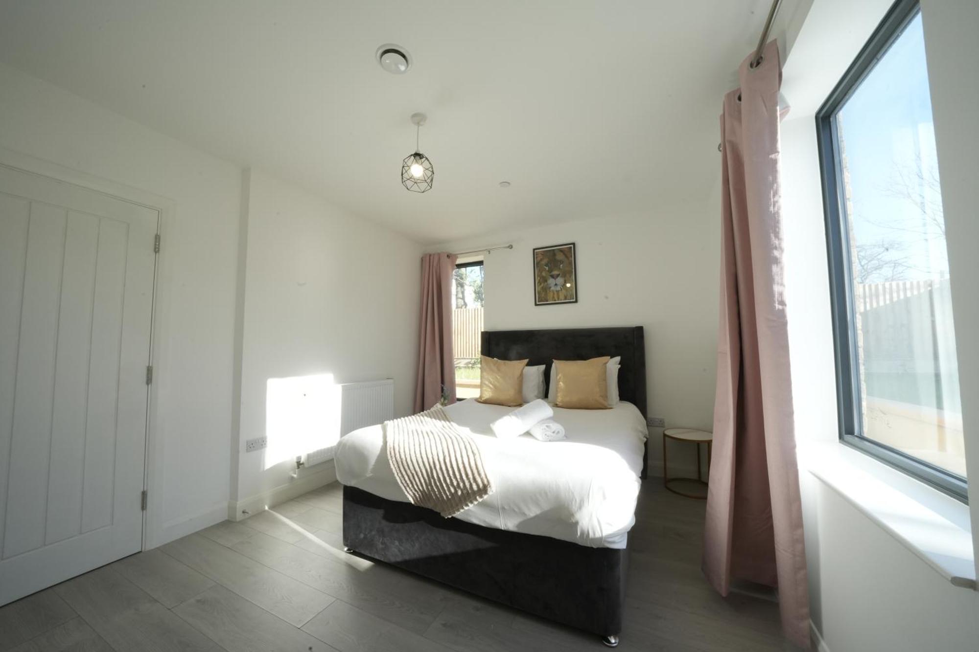 Ealing Broadway Great Stay 7-Minute Walk From The Underground Zewnętrze zdjęcie