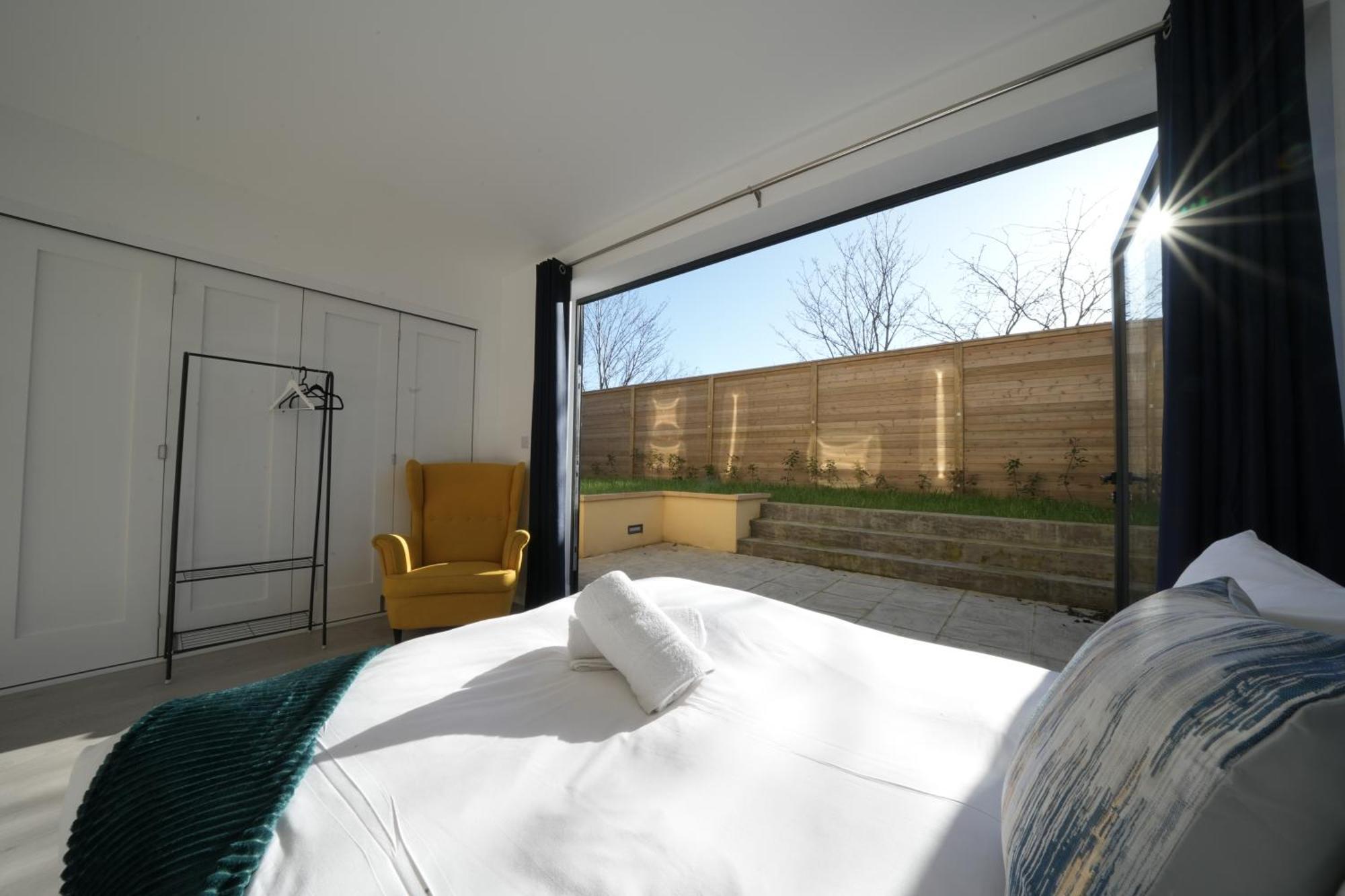 Ealing Broadway Great Stay 7-Minute Walk From The Underground Zewnętrze zdjęcie