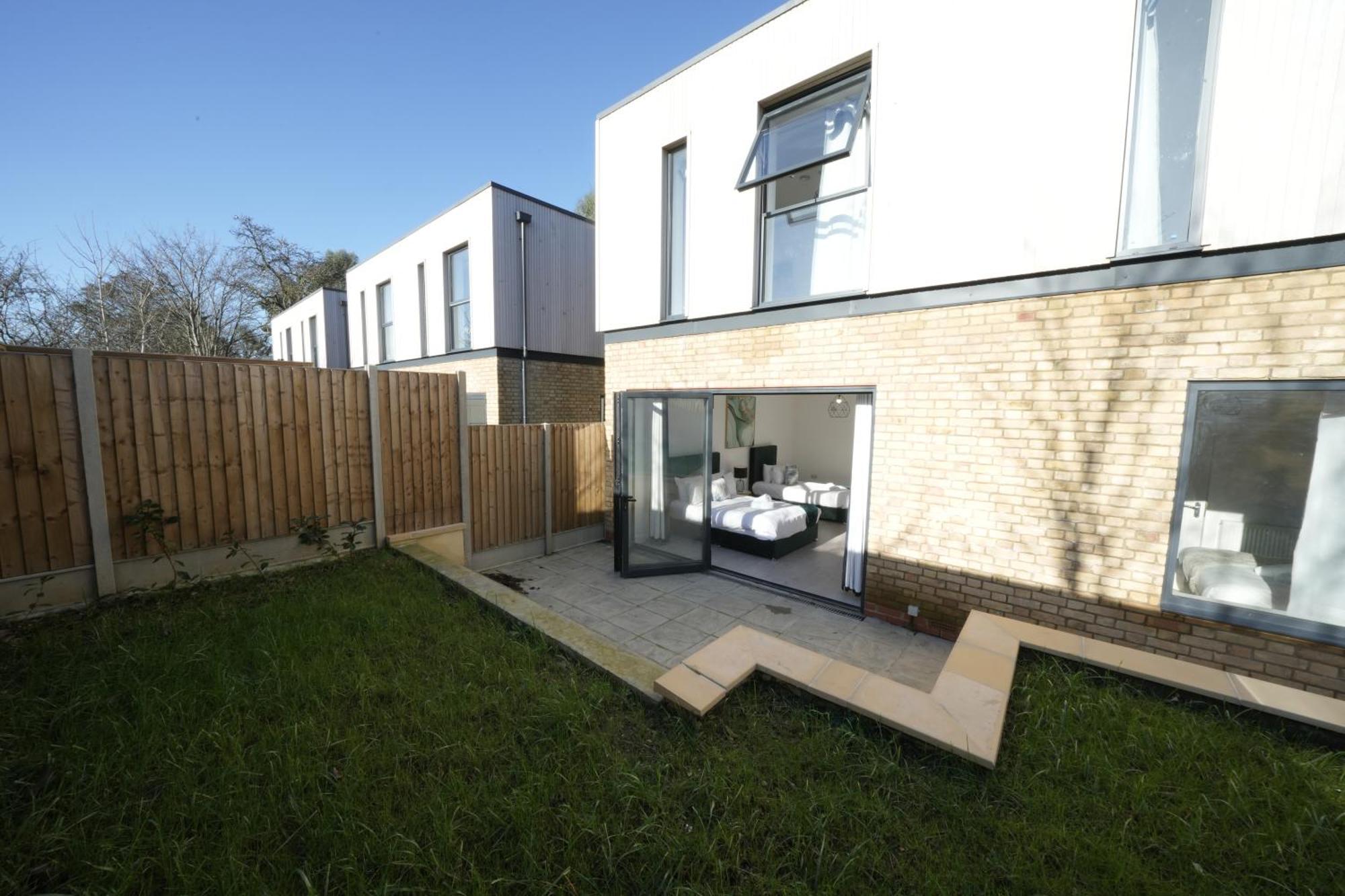 Ealing Broadway Great Stay 7-Minute Walk From The Underground Zewnętrze zdjęcie