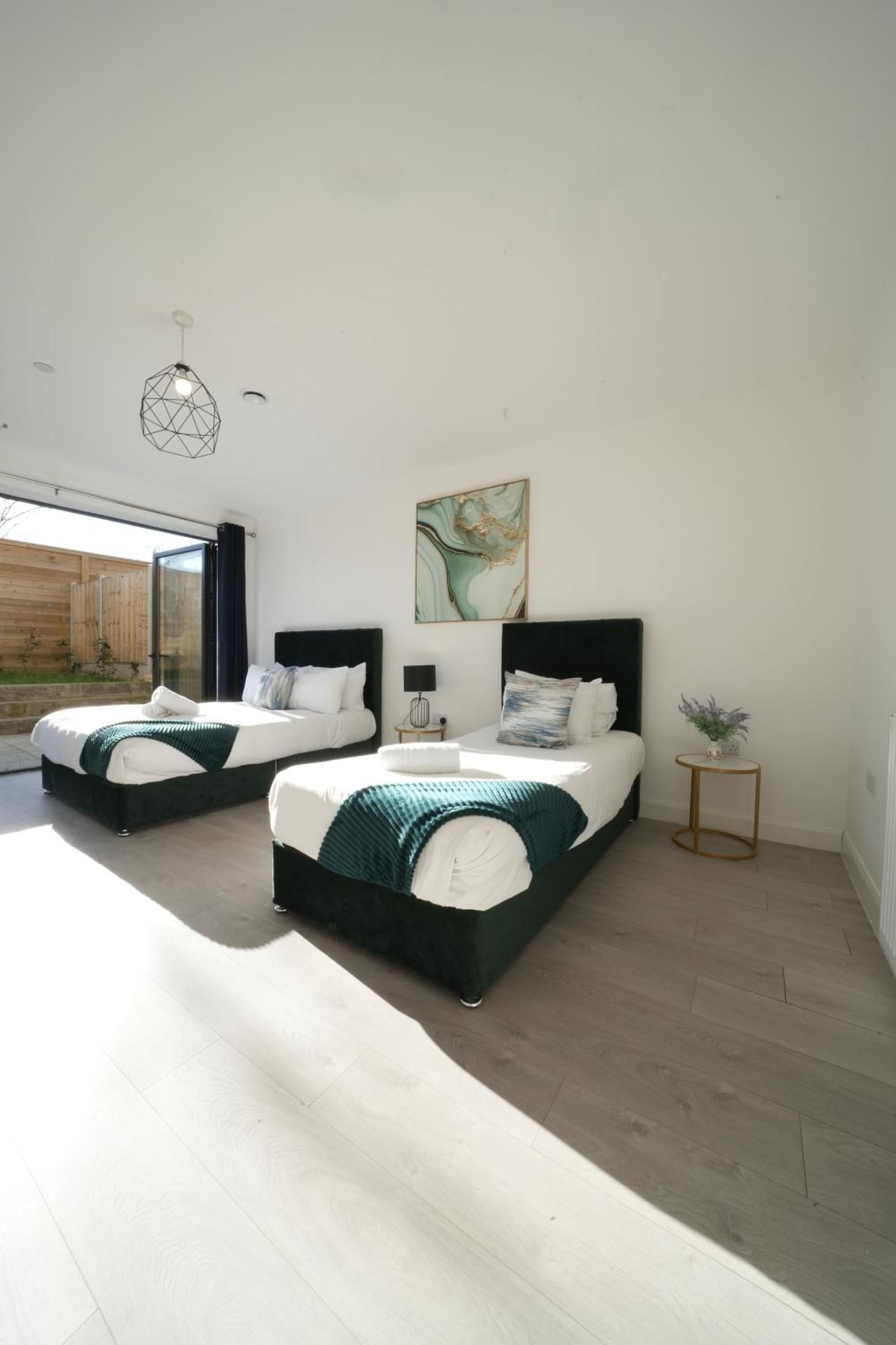 Ealing Broadway Great Stay 7-Minute Walk From The Underground Zewnętrze zdjęcie