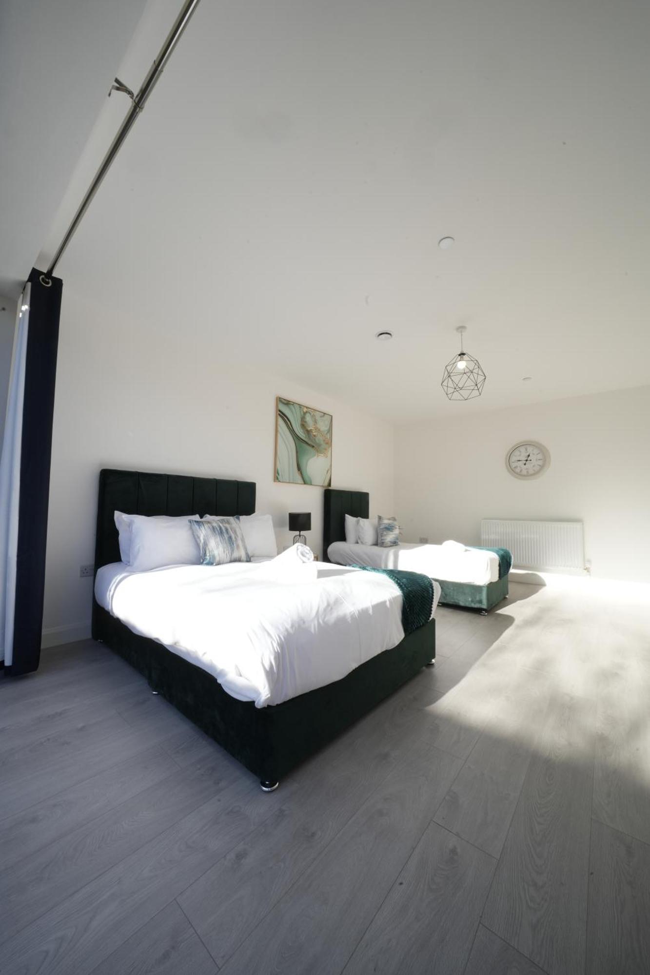 Ealing Broadway Great Stay 7-Minute Walk From The Underground Zewnętrze zdjęcie