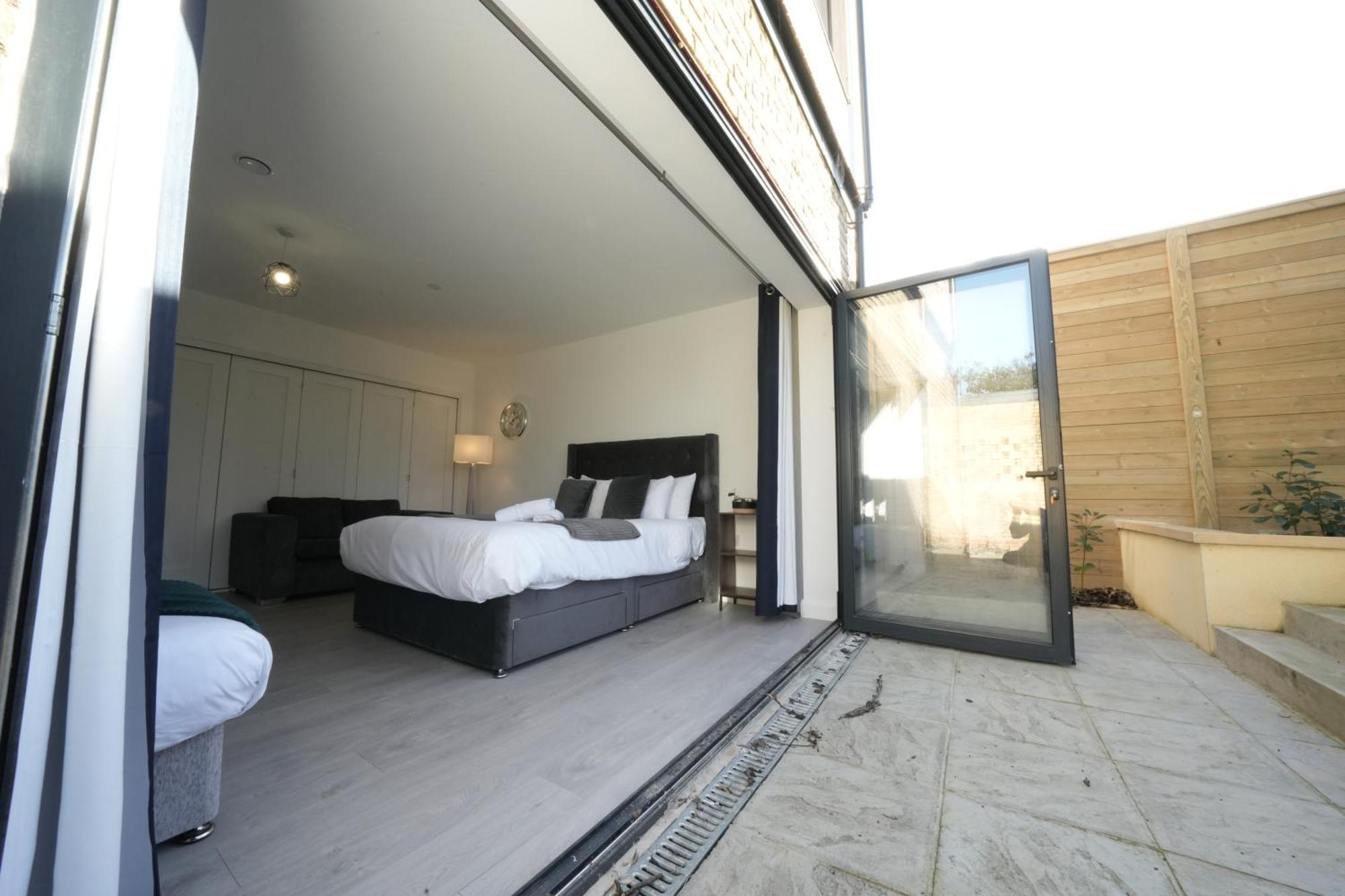 Ealing Broadway Great Stay 7-Minute Walk From The Underground Zewnętrze zdjęcie