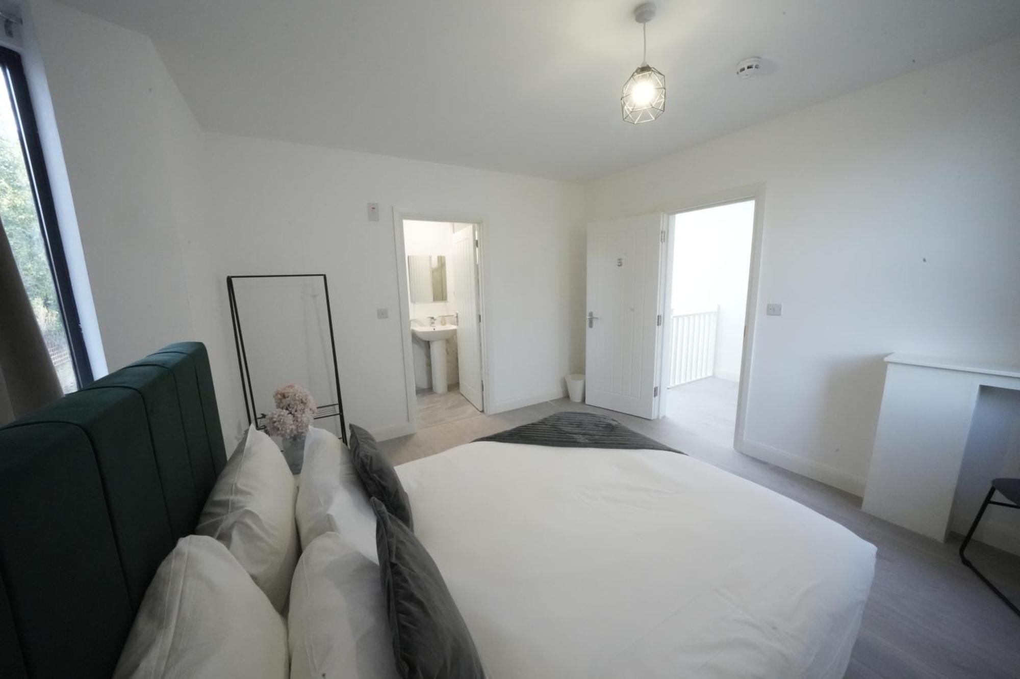 Ealing Broadway Great Stay 7-Minute Walk From The Underground Zewnętrze zdjęcie